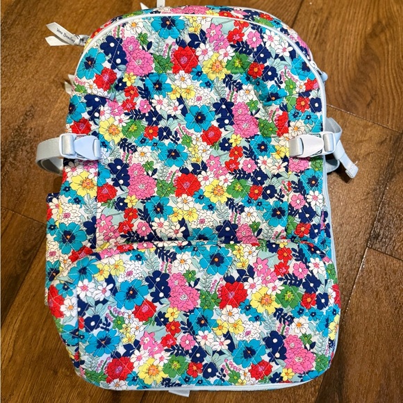 Vera Bradley Handbags - Vera Bradley Floral Essential Expandable Backpack NWOT